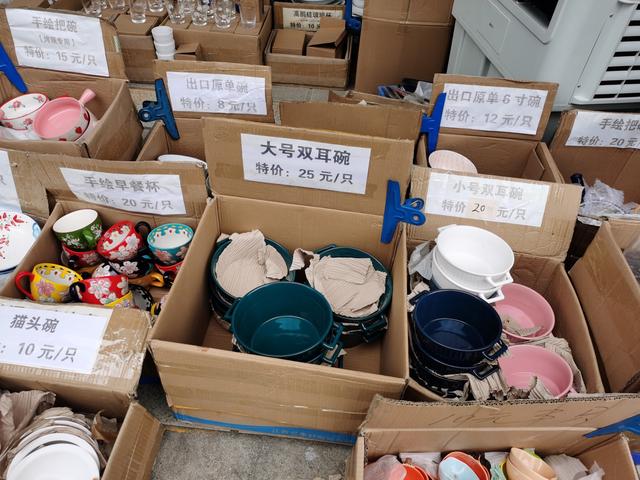 廣州南泰日用品批發(fā)市場(chǎng)為何成為網(wǎng)紅打卡地？三大魅力解析